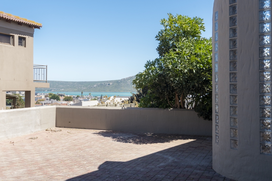 3 Bedroom Property for Sale in Myburgh Park Western Cape